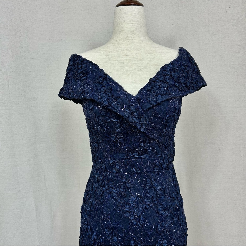 Xscape Navy Blue Rosette Sequin Lace Mermaid Off Shoulder Prom Gown Size 4 - Picture 4 of 10